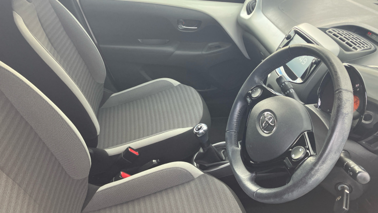 Toyota Aygo 1.0 VVT-i X-Trend 5dr Petrol Hatchback